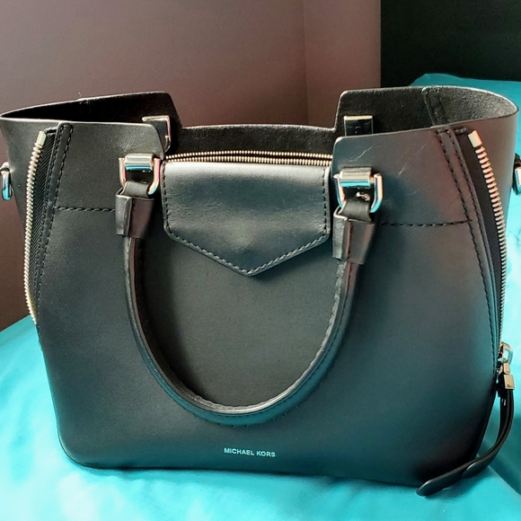 Michael Kors Blakely Handbag - Picture 6 of 6